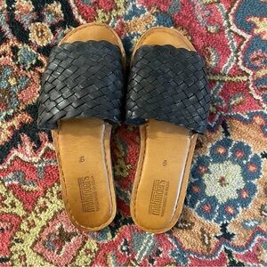 Mohinders Woven Sandals | Size 8